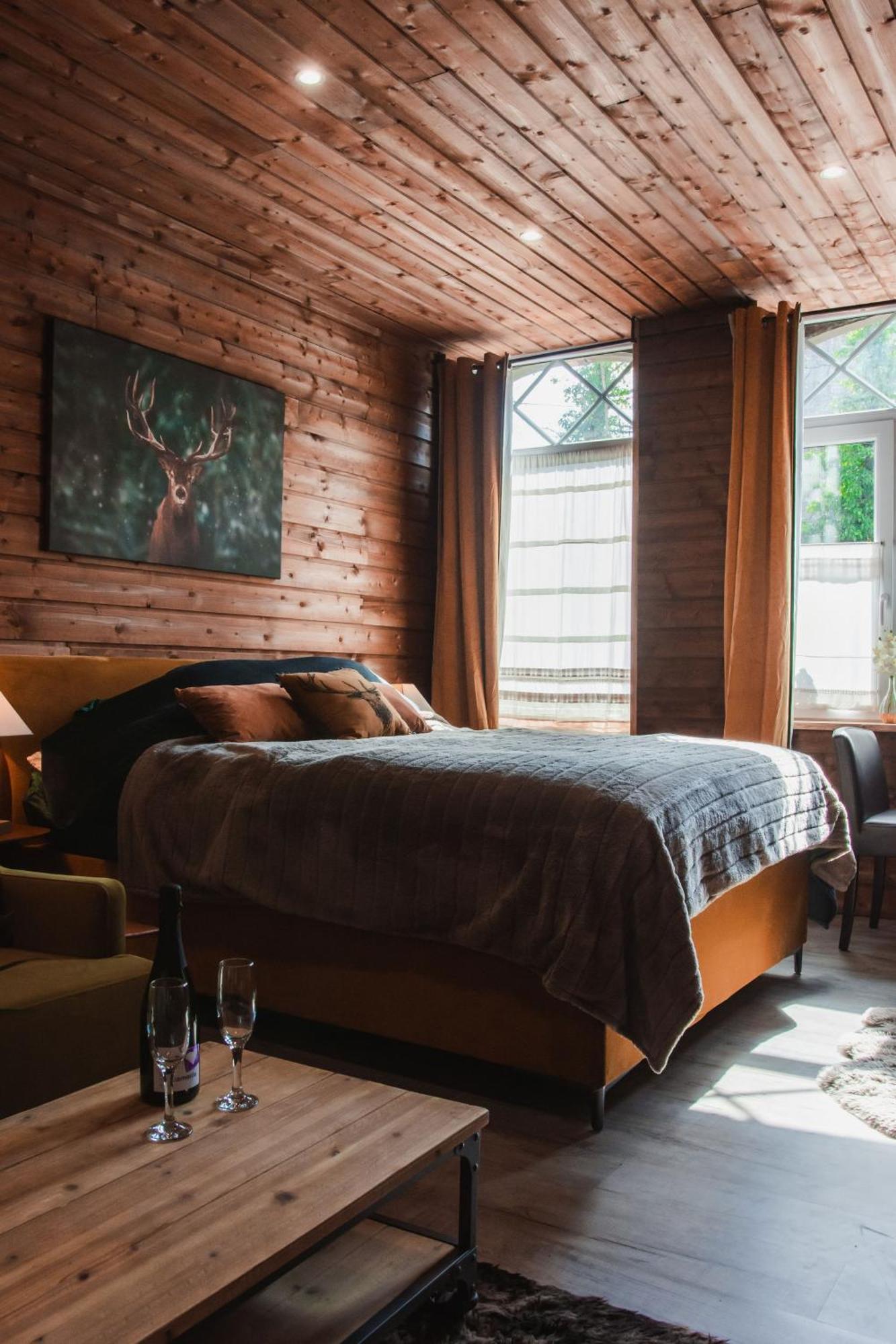 Maison D'Hote Les Notes Endormies Suite Le Refuge Walcourt Exterior photo